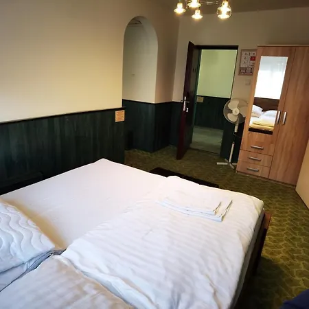 Bed & Breakfast Komplex -rendezvenytermek-panzio-apartman-irodak- Mateszalka