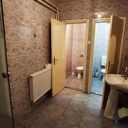 Komplex -rendezvenytermek-panzio-apartman-irodak-