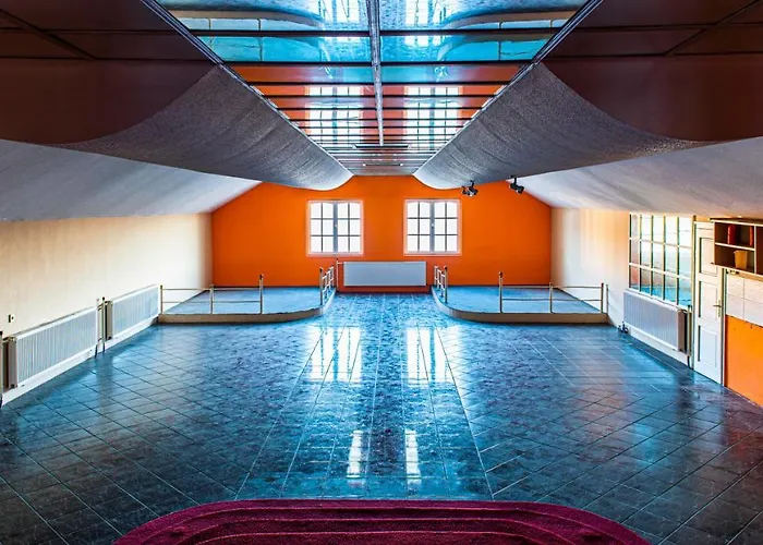 Komplex -rendezvenytermek-panzio-apartman-irodak- *