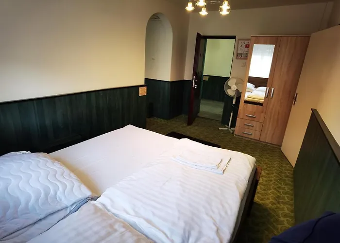 Bed & Breakfast Komplex -rendezvenytermek-panzio-apartman-irodak- Mateszalka