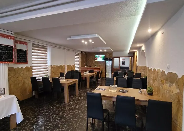 Komplex -rendezvenytermek-panzio-apartman-irodak- *